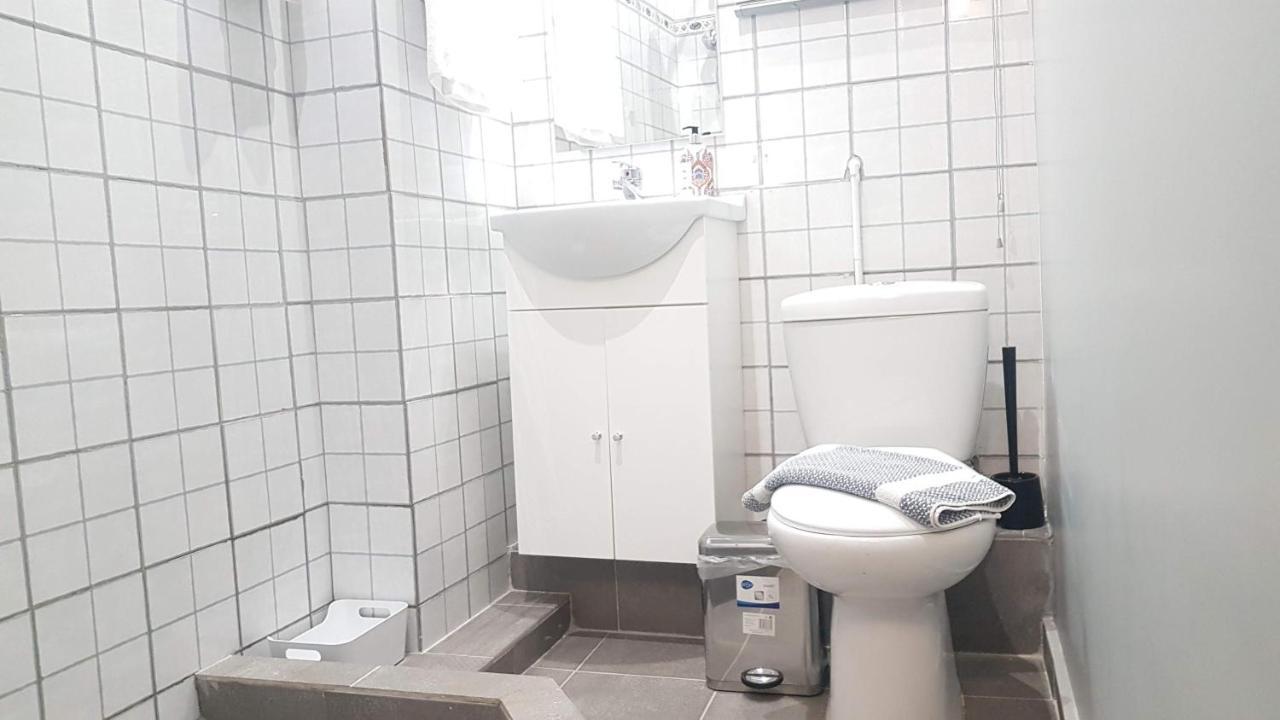 Palette Apartment Champagne - Athens Center, 6 Bd, 3 Bath 外观 照片